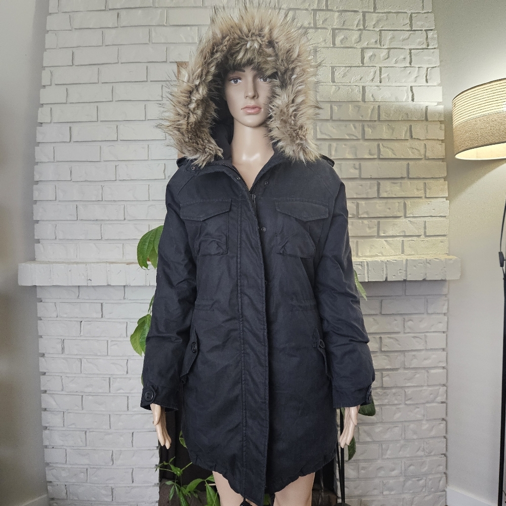 Aritzia Community Paradigm Parka Jacket Duck Down Charcoal Black Long Line